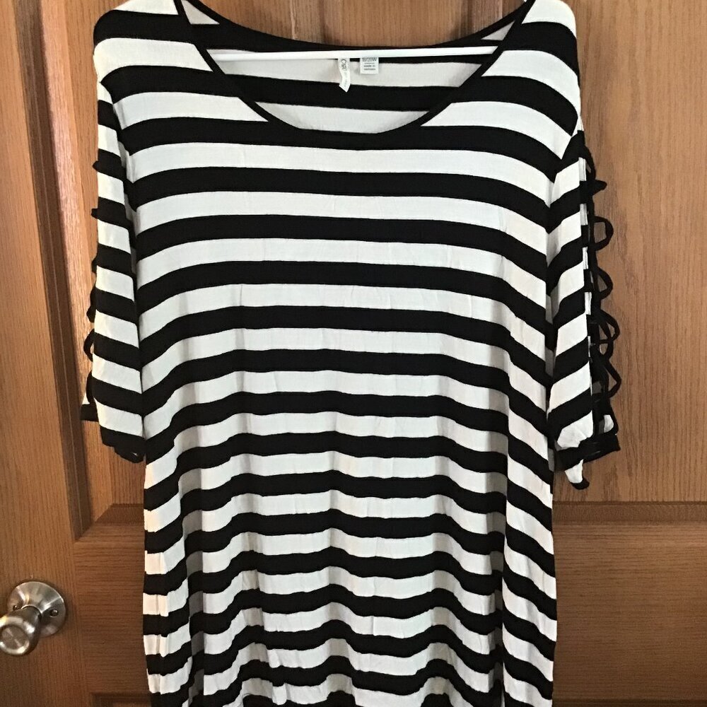 Cato Black & Ivory Sweater